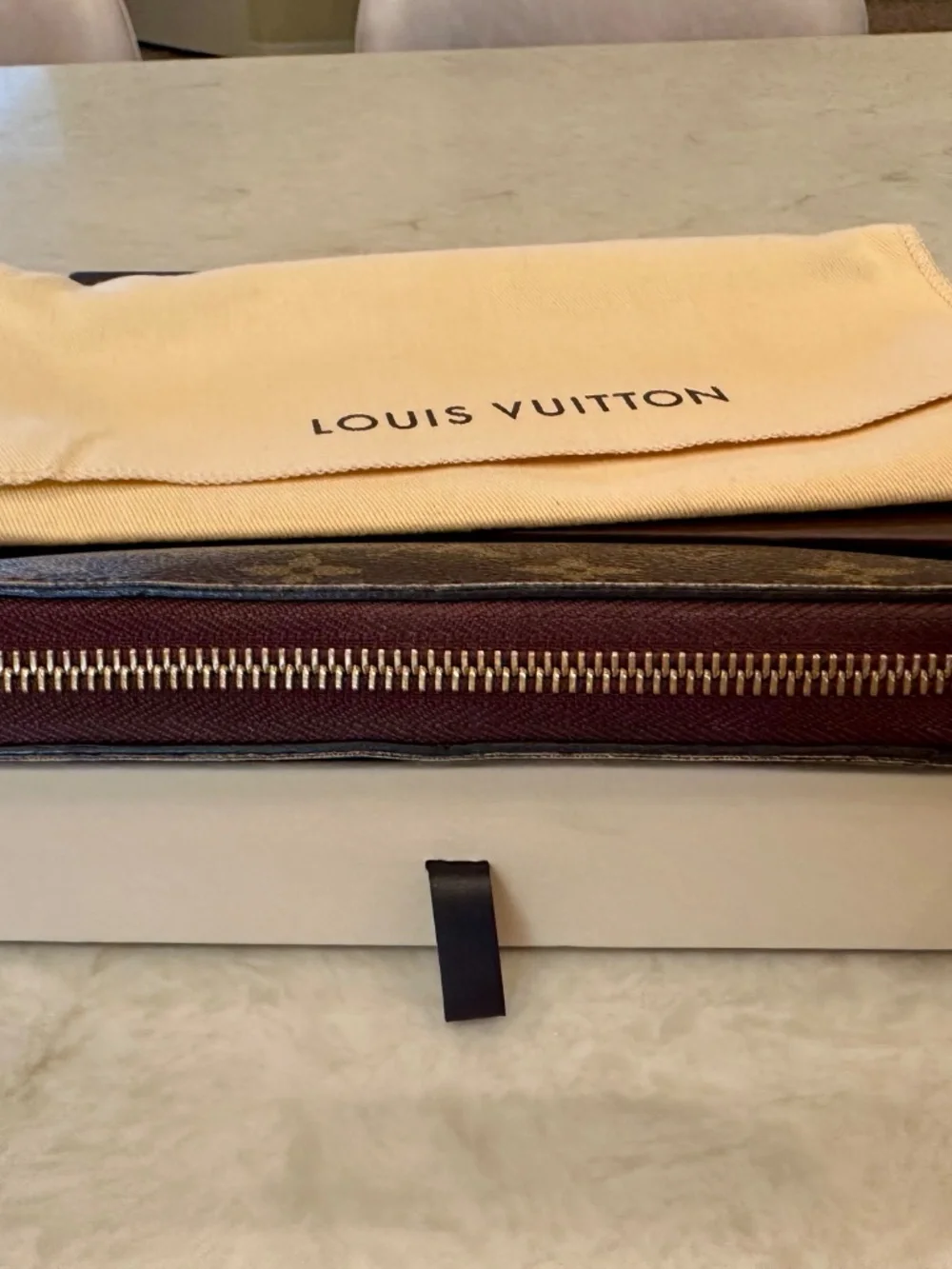 Louis Vuitton long 